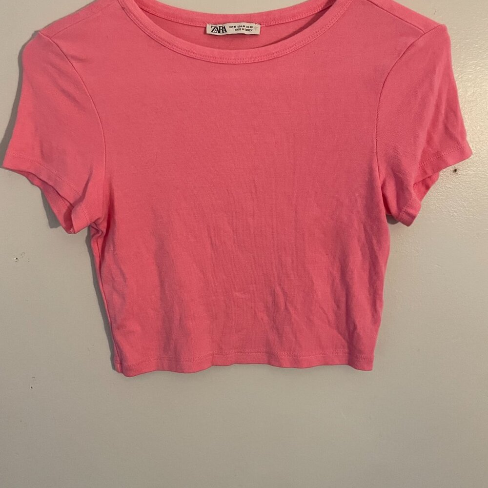 Zara - Medium Cropped Hot Pink T-shirt
